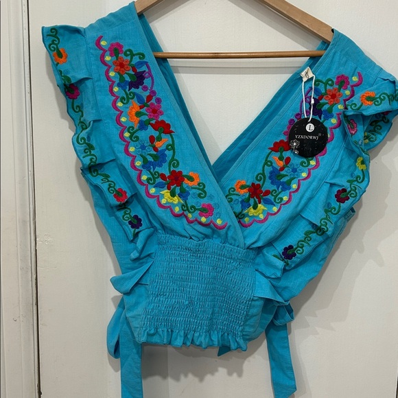 Embroidered Mexican Blue Women's Top- never worn size large - Picture 2 of 6